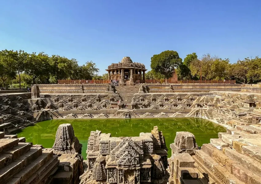 8 Nights 9 Days Gujarat Package