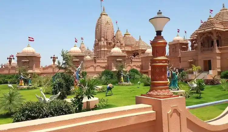 Nilkanth Dham Swami Narayan Temple